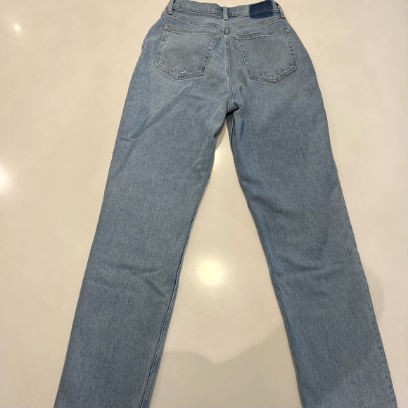 Abercrombie curve love high rise dad jeans size 26L (Long Lenght). - Picture 4 of 4